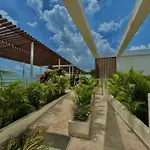 Luxury Calma Tropical